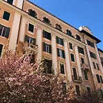 Four Seasons Holiday House